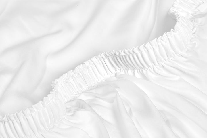 White Alaskan King Sheet Set Elastic Corners#color_white